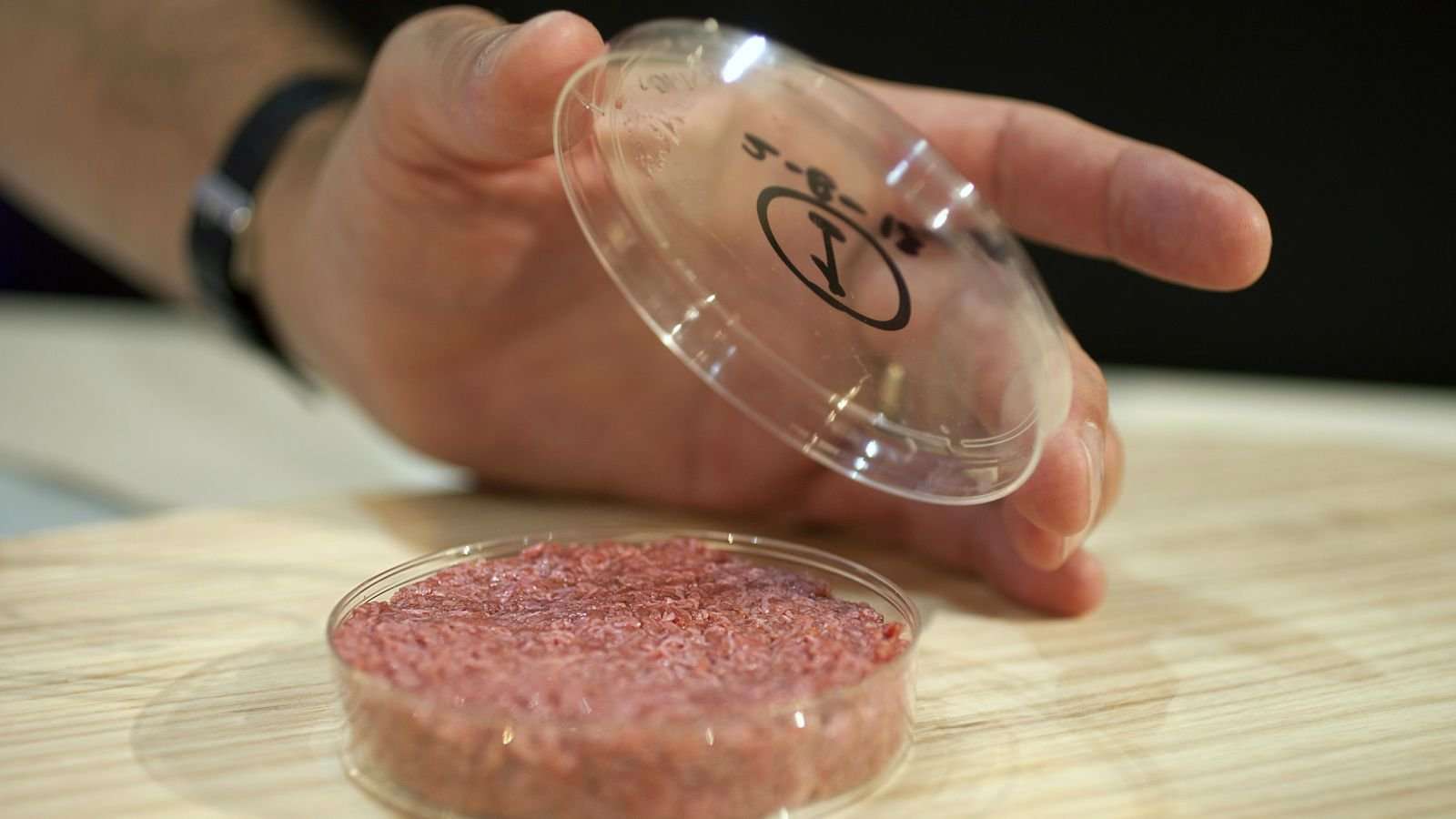 image for Lab-grown meat is about to go global, and one firm is feverishly paving the way