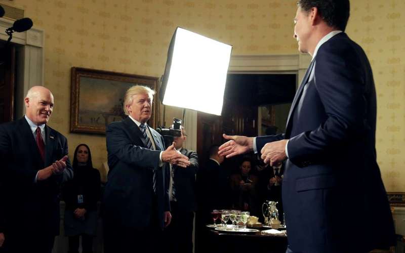 image for Trump says he has ‘confidence’ in FBI Director Comey but it’s ‘not too late’ to fire him