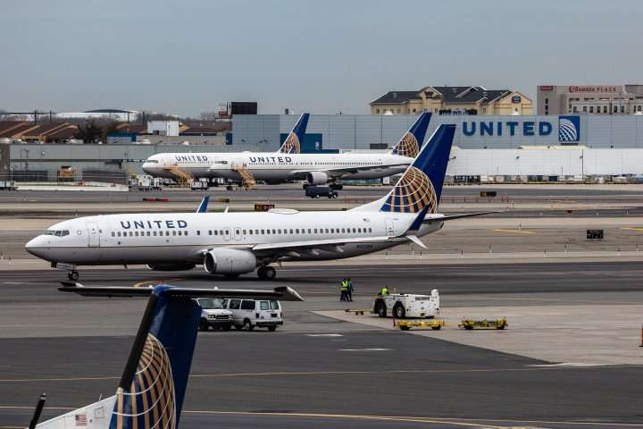 image for United Airlines: Police Reports Blame Passenger for Injuries