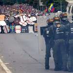 image for it's not GOT or Braveheart...it's the people of Venezuela against the failed regime of Chavez/Maduro