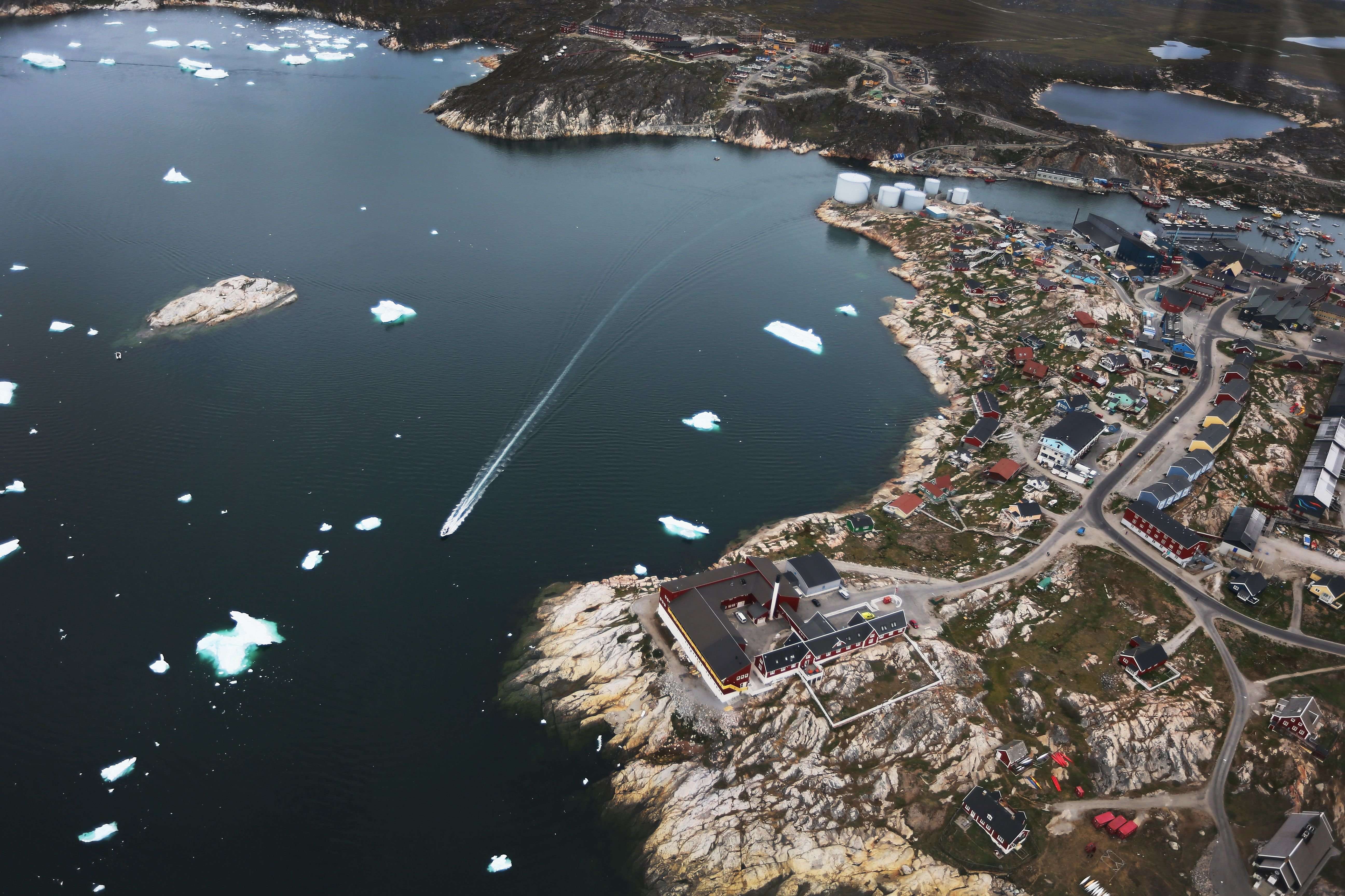 image for More Than 90 Scientists Release Report That Arctic Is ‘Unraveling’