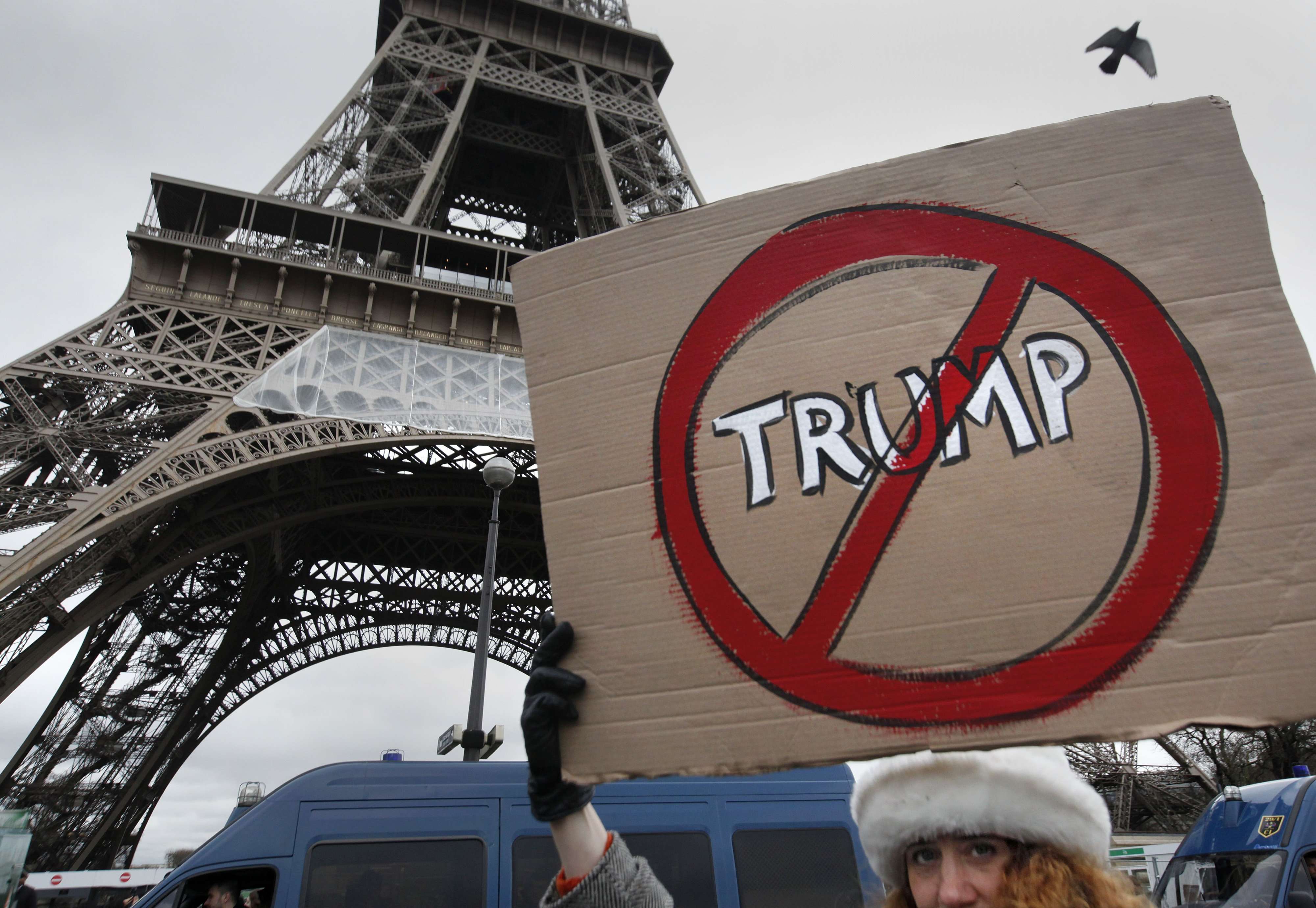 image for French Dislike Donald Trump Even More Than Putin, Xi and Merkel, Poll Finds