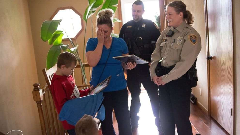 image for Wisconsin police officer to donate kidney to 8-year-old boy
