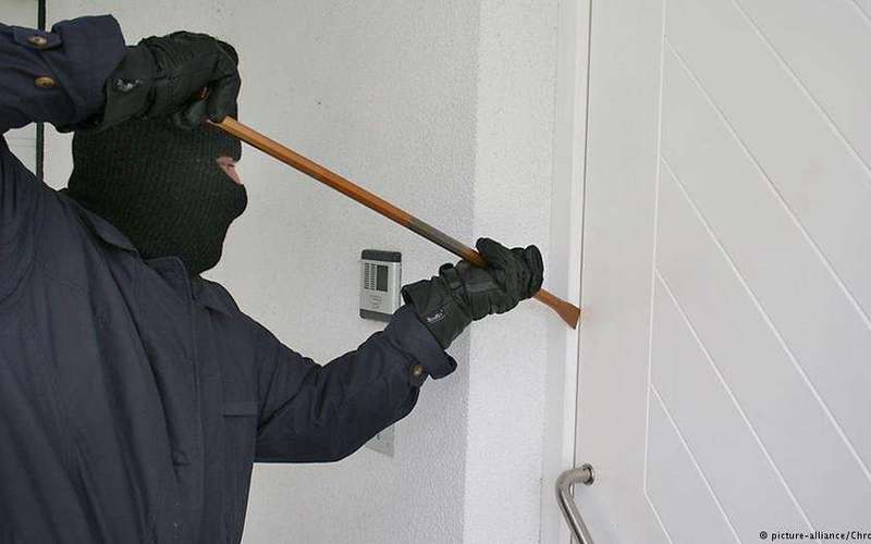 image for German police smash burglary ring responsible for one fifth of break-ins