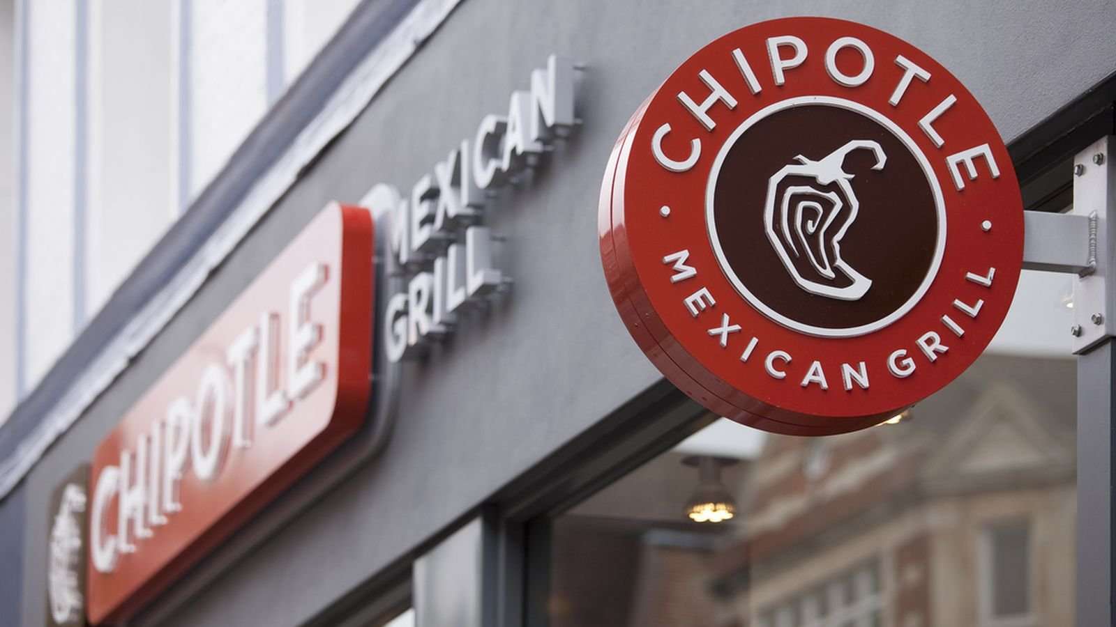 image for Chipotle says ‘most’ of its restaurants were infected with credit card stealing malware