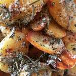 image for [Homemade] Crispy potatoes with rosemary and garlic butter.