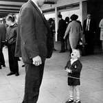 image for A kids reaction upon meeting André The Giant ( Early 1970's ) RIP Big Guy.
