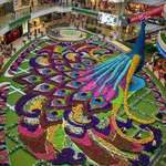 image for Floral arrangement in a mall in Medellin, Colombia