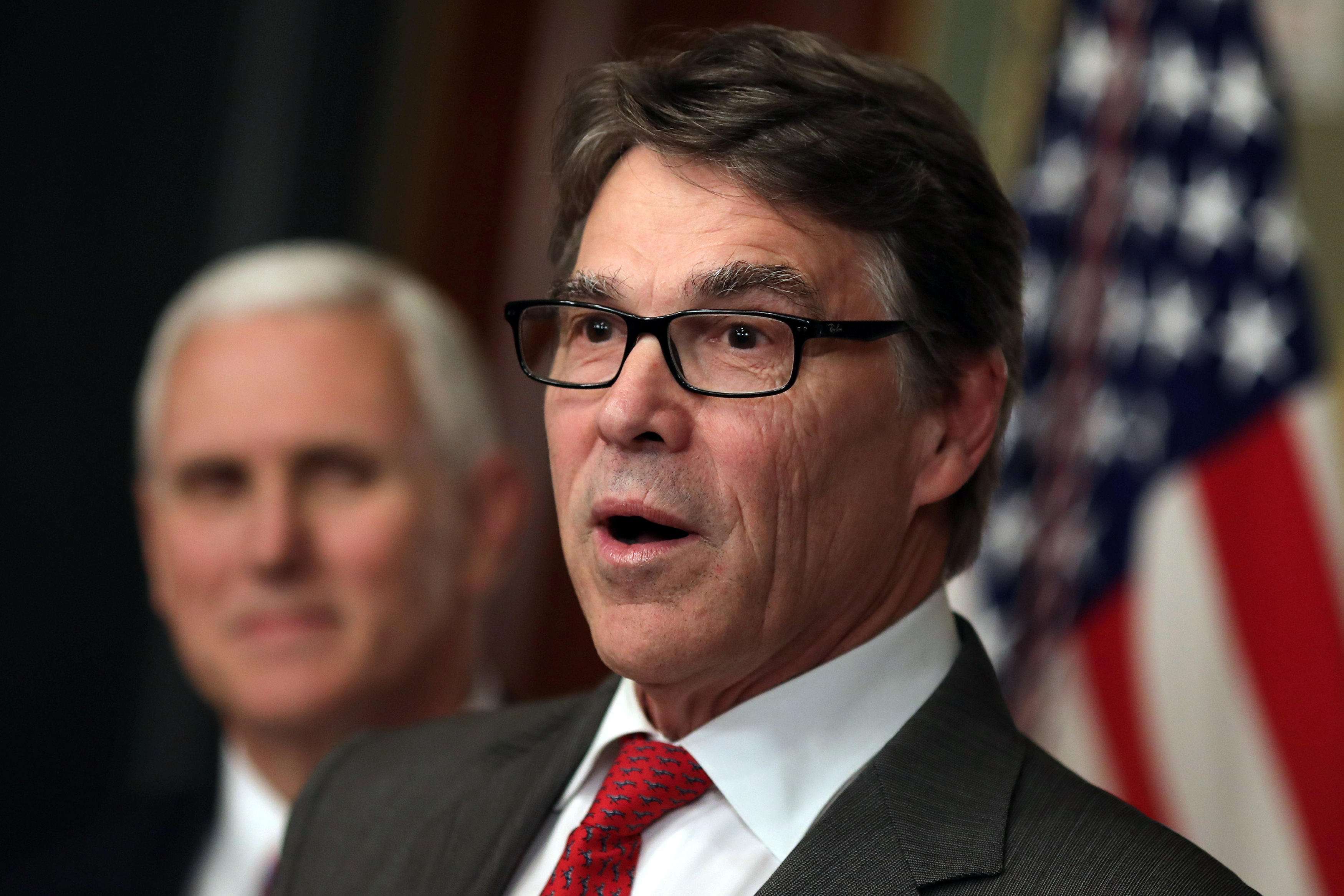 image for Rick Perry thought he was speaking to the Ukrainian prime minister for 22 minutes