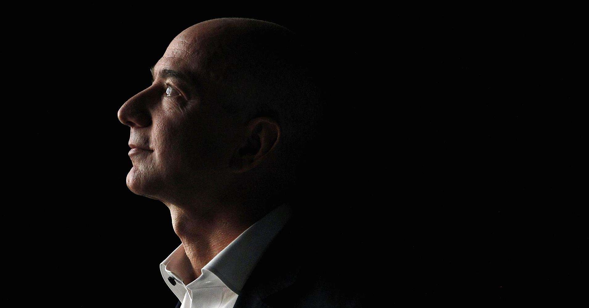 image for Jeff Bezos was briefly the world’s richest person