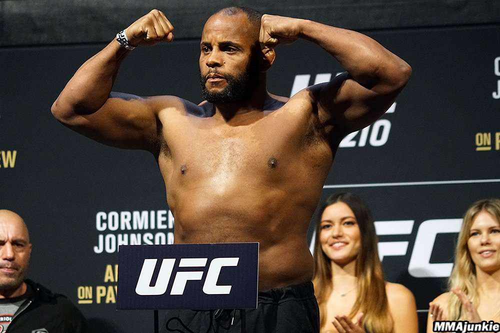 image for UFC 214 weigh-in results: Ladies and gents – 3 title fights are official