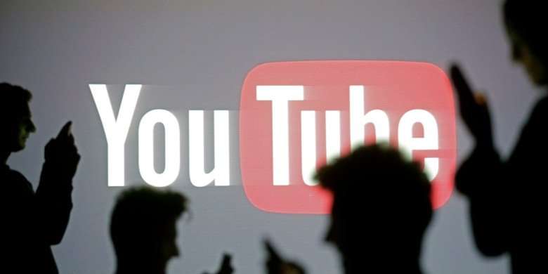image for YouTube adds mobile chat, because Google doesn’t have enough messaging apps
