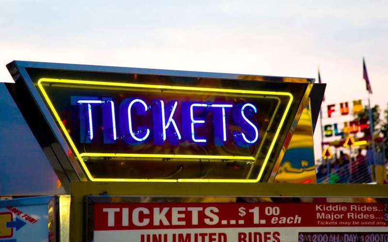 image for Amazon May Take On Ticketmaster With New Event-Ticketing Business