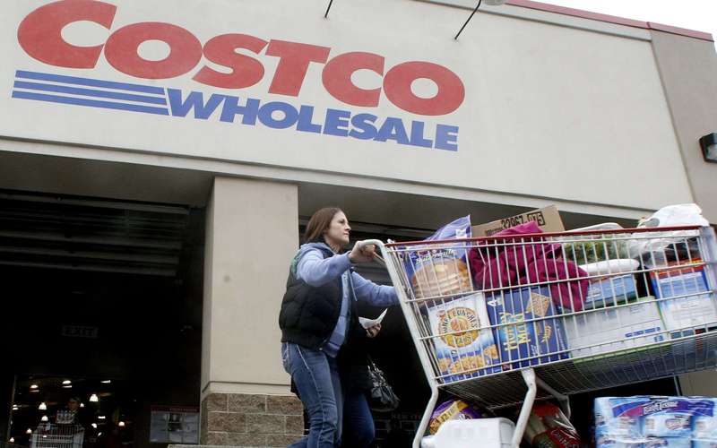 image for Costco drops trucking company accused of labor violations