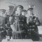 image for German fraternity mirror selfie (1912) [1024x683]