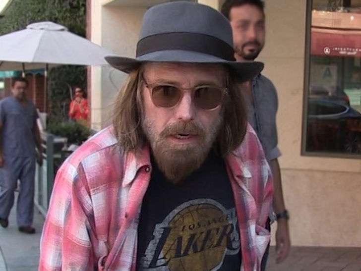 image for Tom Petty Found Unconscious in Full Cardiac Arrest (UPDATE)