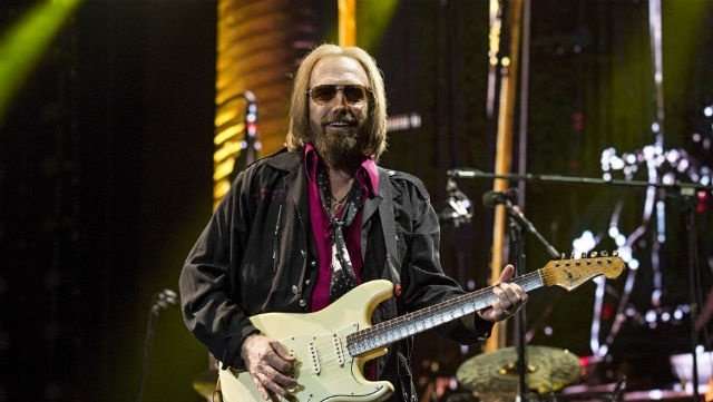 image for LAPD not able to confirm Tom Petty's death; TMZ says rockstar still clinging to life