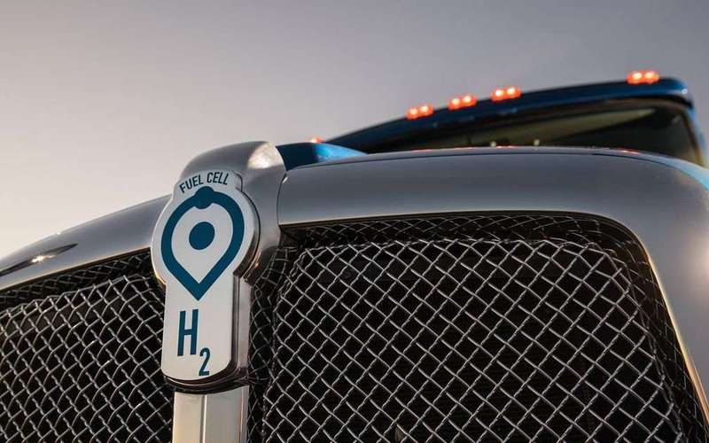 image for Toyota’s hydrogen fuel cell trucks are now moving goods around the Port of LA