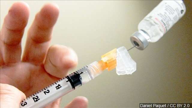 image for Mother in vaccination fight loses primary custody of son