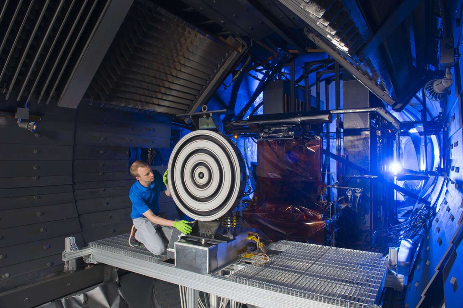 image for Ion Thruster Prototype Breaks Records in Tests, Could Send Humans to Mars