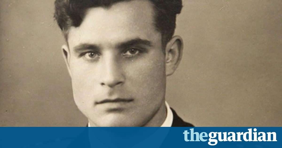image for Soviet submarine officer who averted nuclear war honoured with prize
