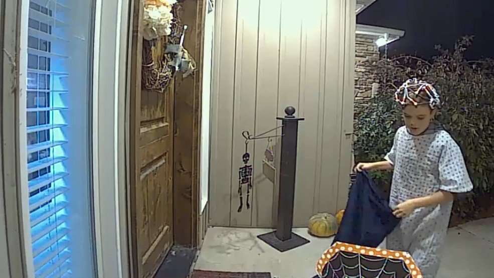 image for Watch: Doorbell cam captures Idaho trick-or-treater's good deed