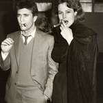 image for Mel Gibson and Sigourney Weaver smoking cigars, 1980s