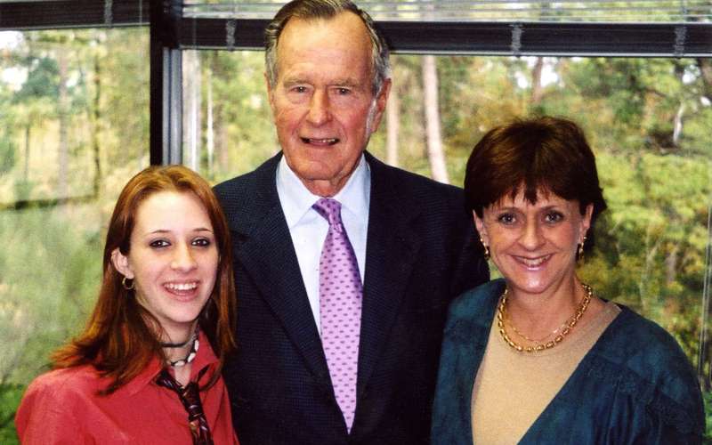 image for Sixth Woman Says George H.W. Bush Groped Her When She Was 16