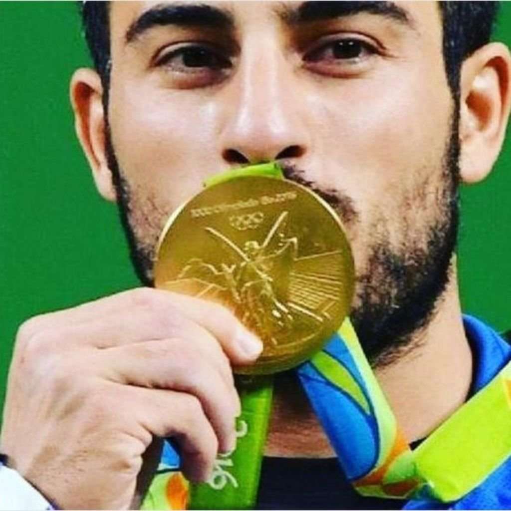 image for Iran-Iraq earthquake: Olympic champion auctions gold medal for victims