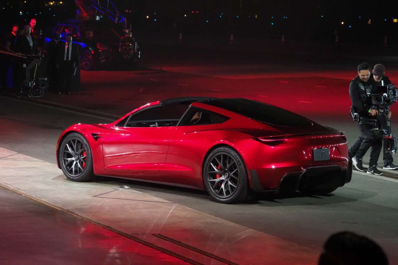 image for Tesla unveils the new Roadster