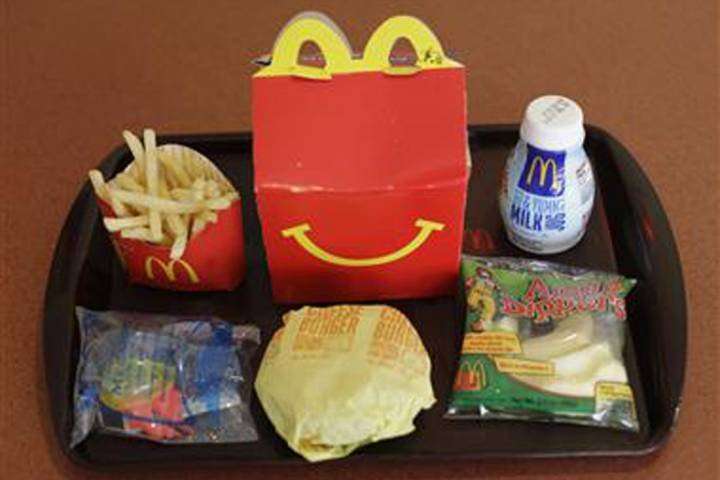 image for Ad bans lead to less fast food eating in Quebec, study says