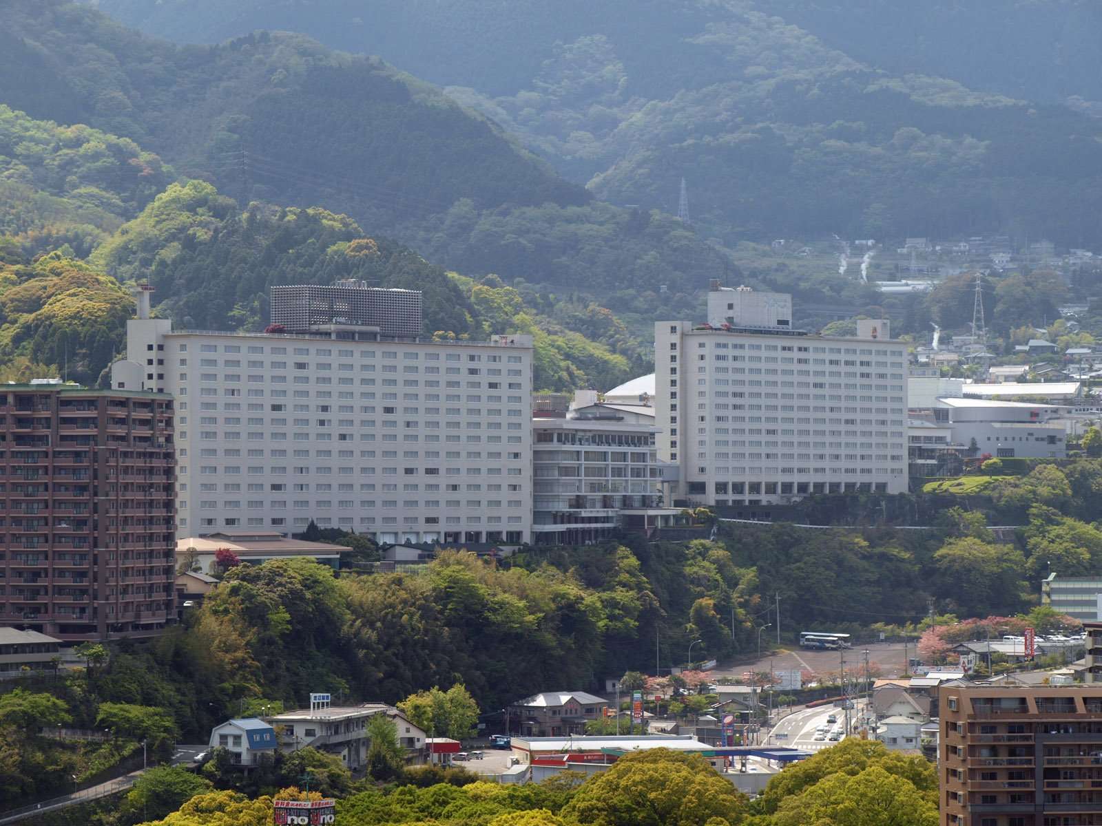 image for Oita hotel to close for 10 days in a row to give employees time off