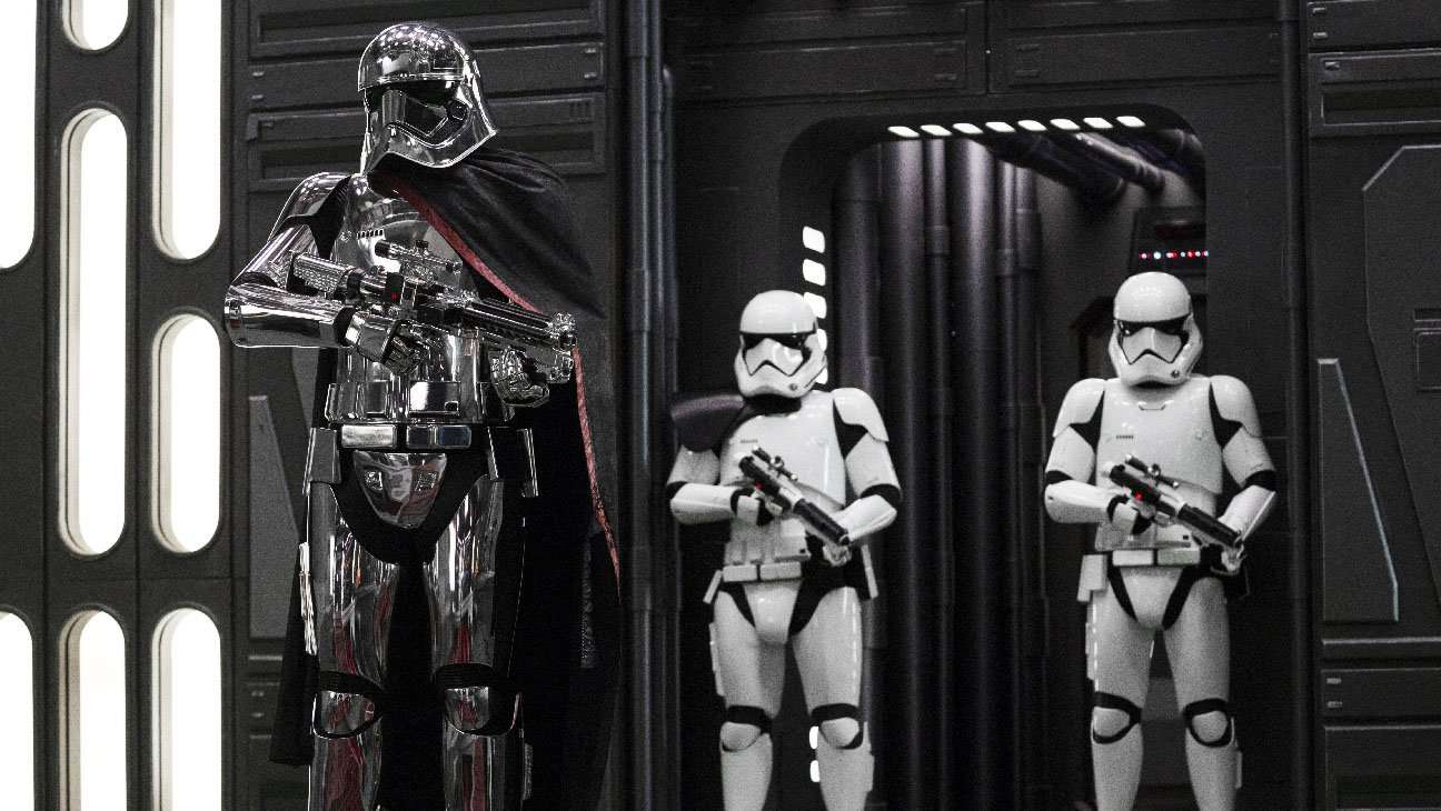 image for 'Star Wars' Franchise Crosses $4 Billion, Eclipsing Disney's Lucasfilm Price