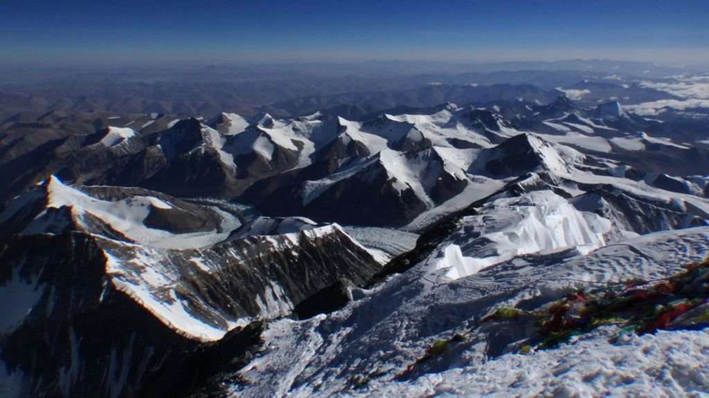 image for Nepal bans solo climbers from Mount Everest under new rules