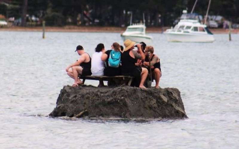 image for New Zealanders build island in bid to avoid alcohol ban