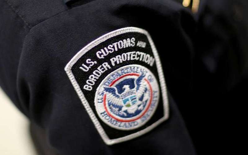 image for Warrantless phone, laptop searches at the US border hit record levels