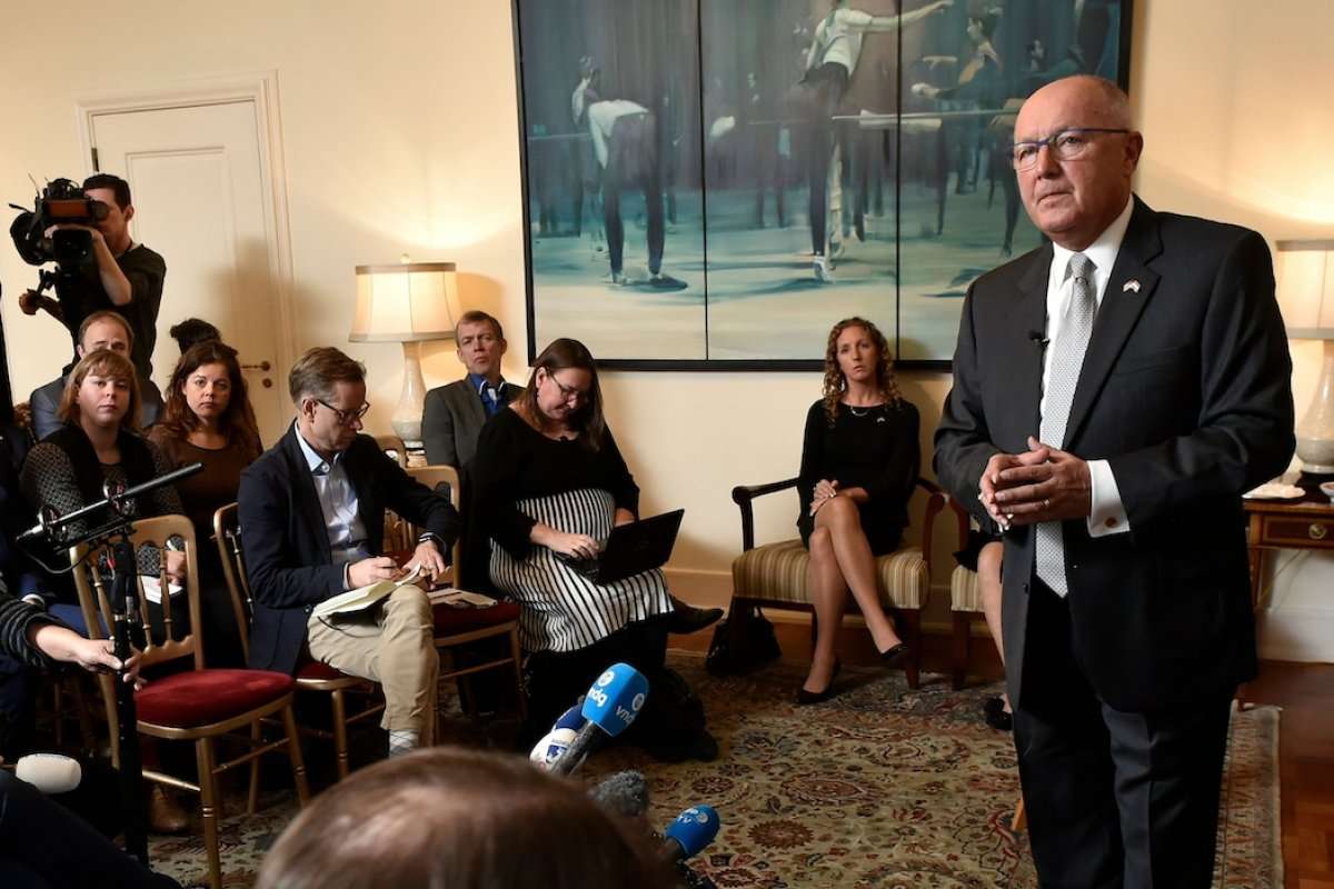 image for Dutch Reporters Stun Trump’s Ambassador by Pressing Him to Admit He Lied About “No-Go Zones”