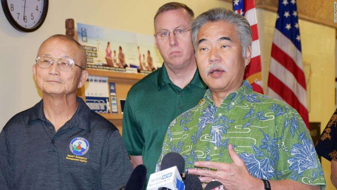 image for Hawaii's governor couldn't correct the false missile alert sooner because he forgot his Twitter password