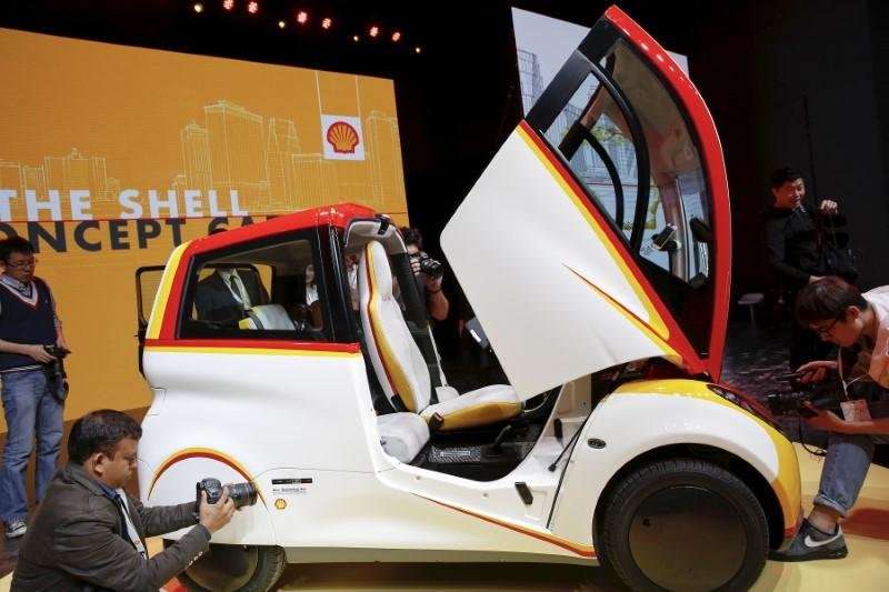 image for Shell buying spree cranks up race for clean energy
