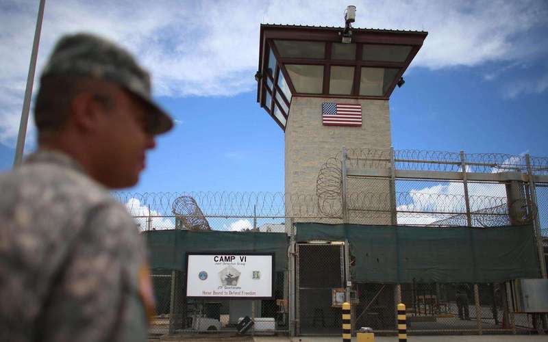 image for Trump signs executive order to keep Guantanamo Bay prison open