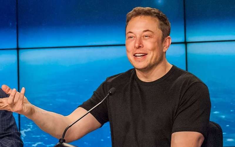 image for Elon Musk: 'We want a new space race â space races are exciting'