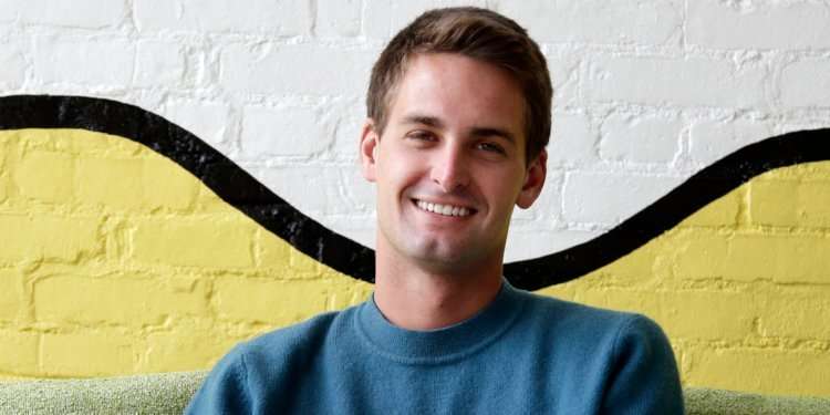 image for Evan Spiegel doubles down on new Snapchat redesign, says complaints only 'validate' changes