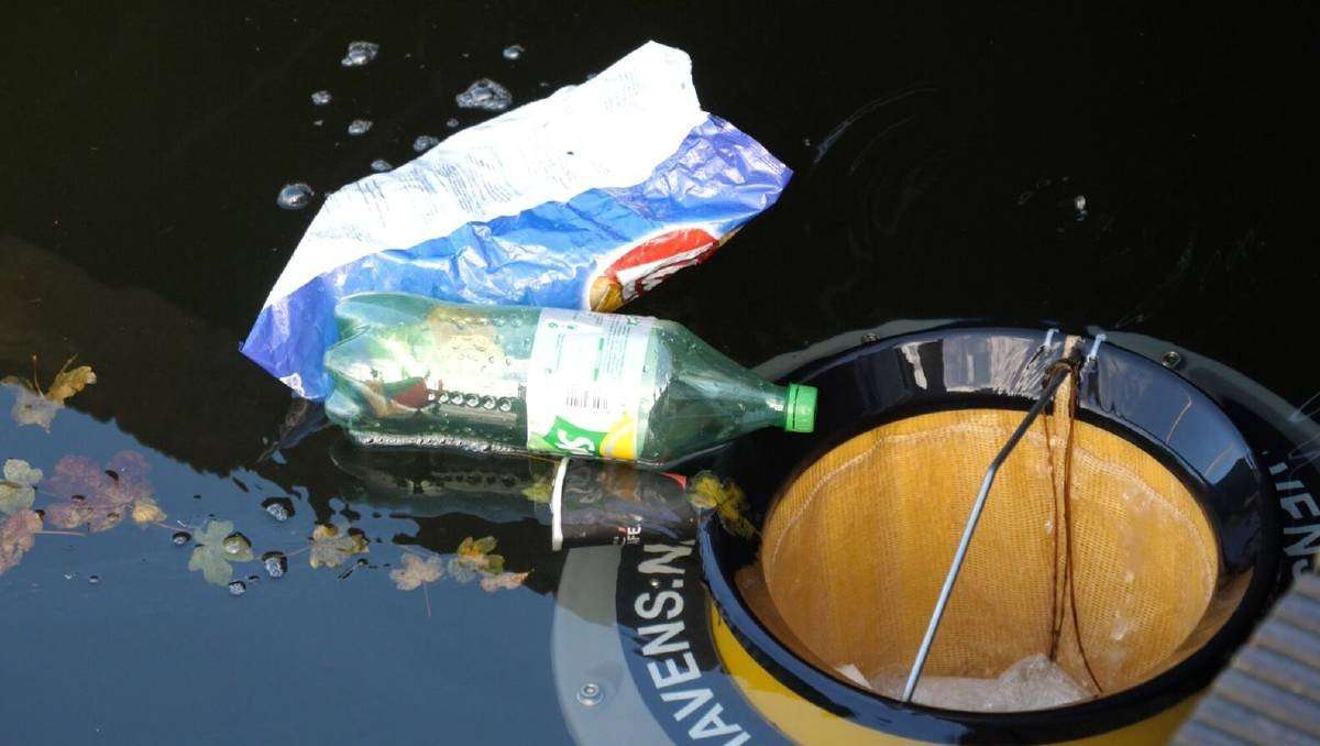image for Aussie surfers invent a rubbish bin for the sea