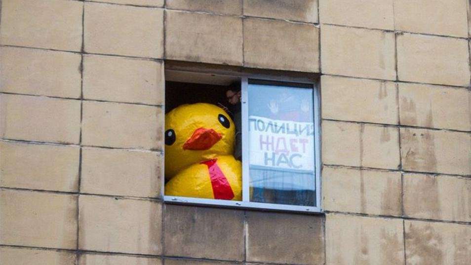 image for Inflated Duck Lands Russian Activist in Jail