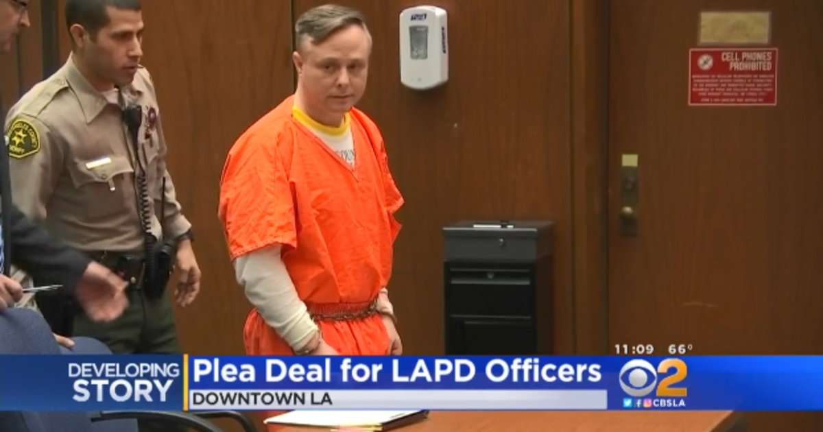 image for LAPD officers get 25 years for sexually assaulting women while on duty