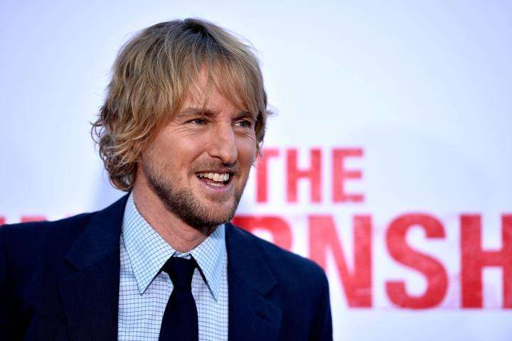 image for Hundreds of people gather to say ‘wow’ like Owen Wilson