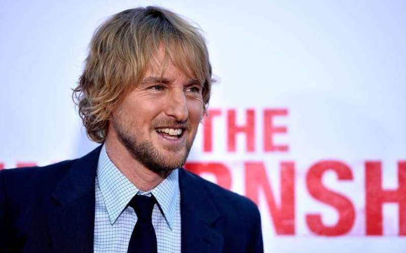 image for Hundreds of people gather to say ‘wow’ like Owen Wilson