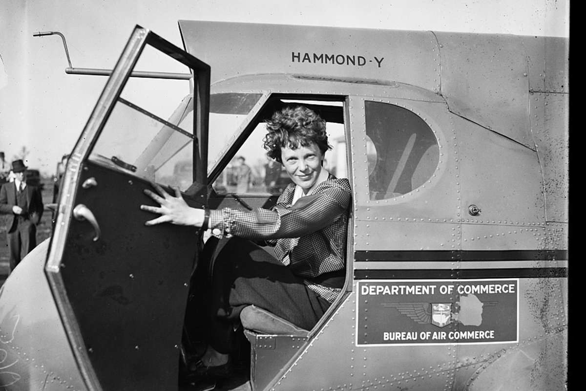 image for New Forensic Analysis Indicates Bones Were Earhart’s