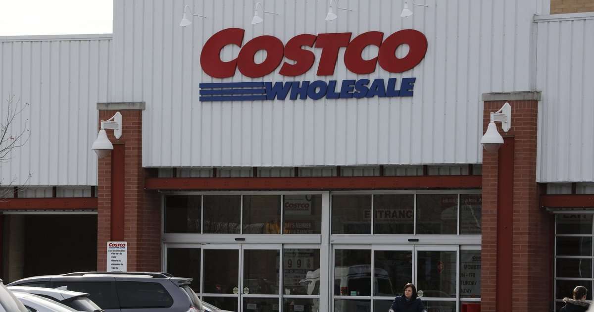 image for Costco says extra profit from tax cuts will be shared with employees