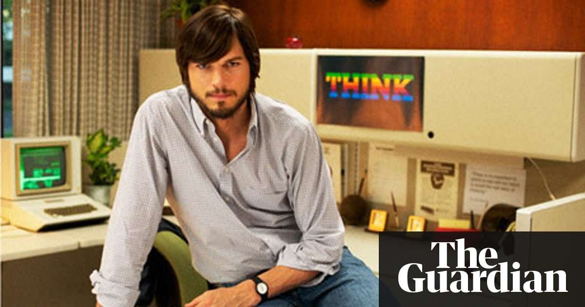 image for Ashton Kutcher landed in hospital after following Steve Jobs's fruitarian diet